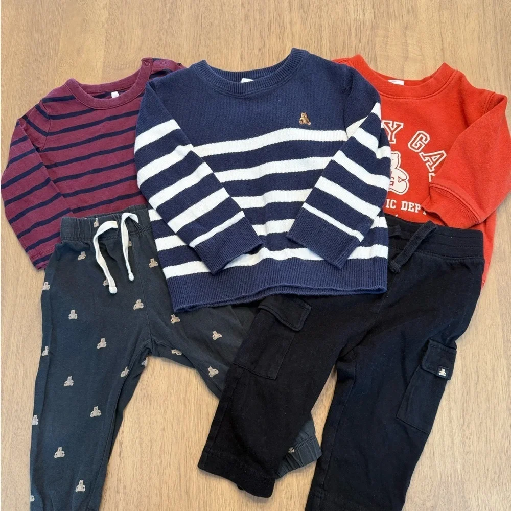 GAP Baby 5 piece bundle sweatshirt, long sleeve, sweater, 2 sweatpants